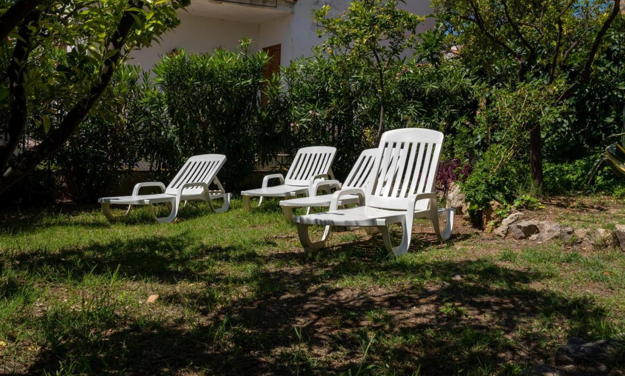 カステッランマーレ・デル・ゴルフォ Casa Vacanze Baia Di Guidalocaヴィラ エクステリア 写真