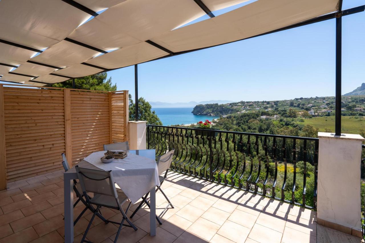 カステッランマーレ・デル・ゴルフォ Casa Vacanze Baia Di Guidalocaヴィラ エクステリア 写真