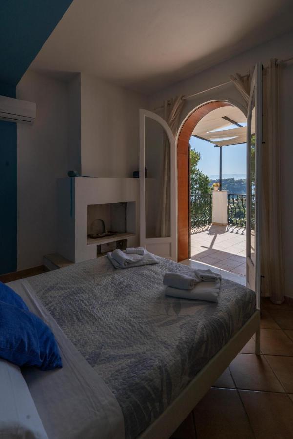 カステッランマーレ・デル・ゴルフォ Casa Vacanze Baia Di Guidalocaヴィラ エクステリア 写真