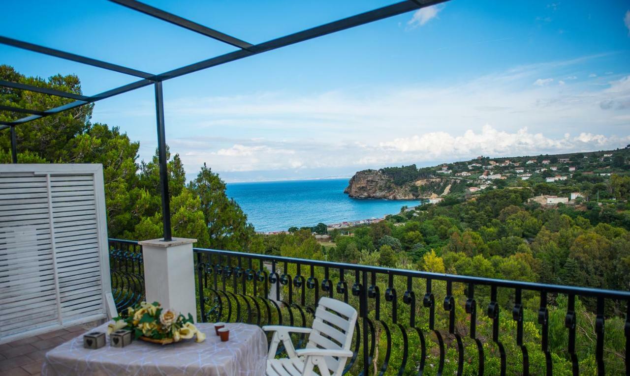 カステッランマーレ・デル・ゴルフォ Casa Vacanze Baia Di Guidalocaヴィラ エクステリア 写真