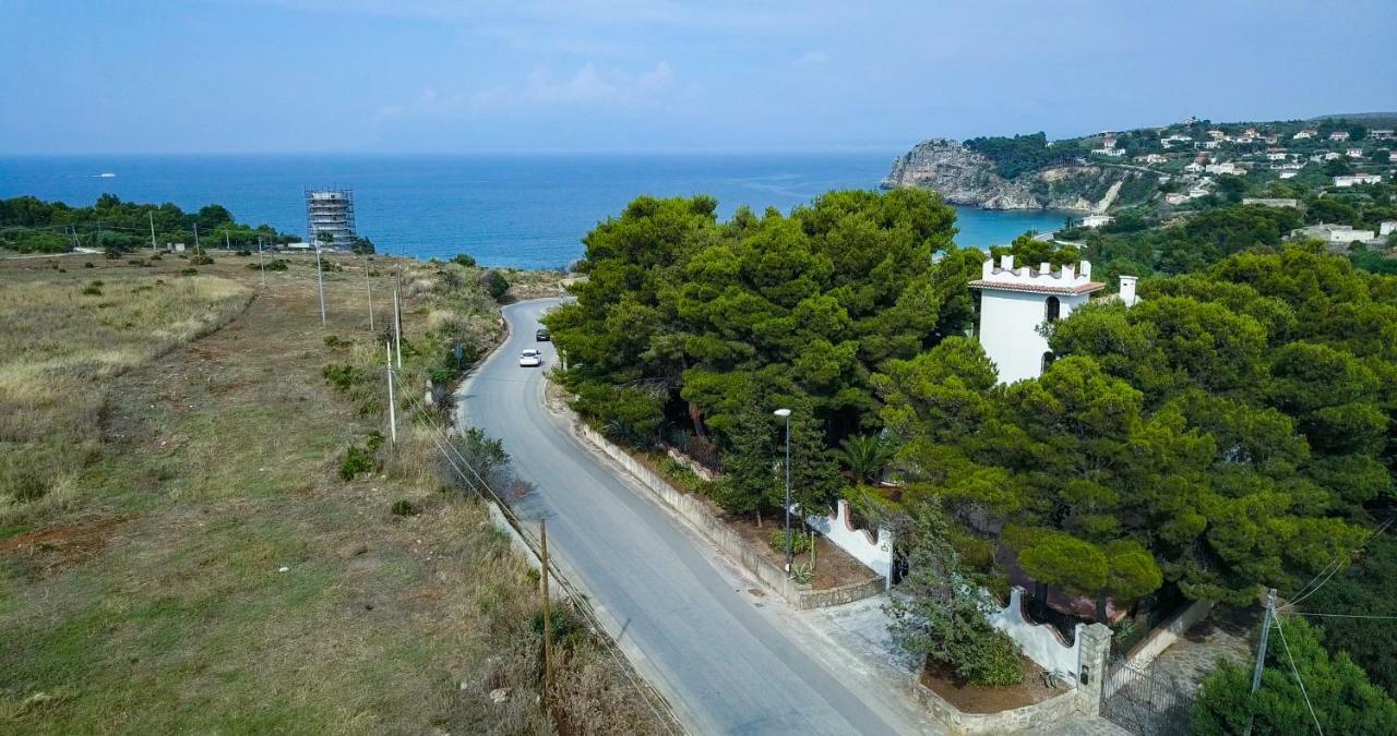 カステッランマーレ・デル・ゴルフォ Casa Vacanze Baia Di Guidalocaヴィラ エクステリア 写真