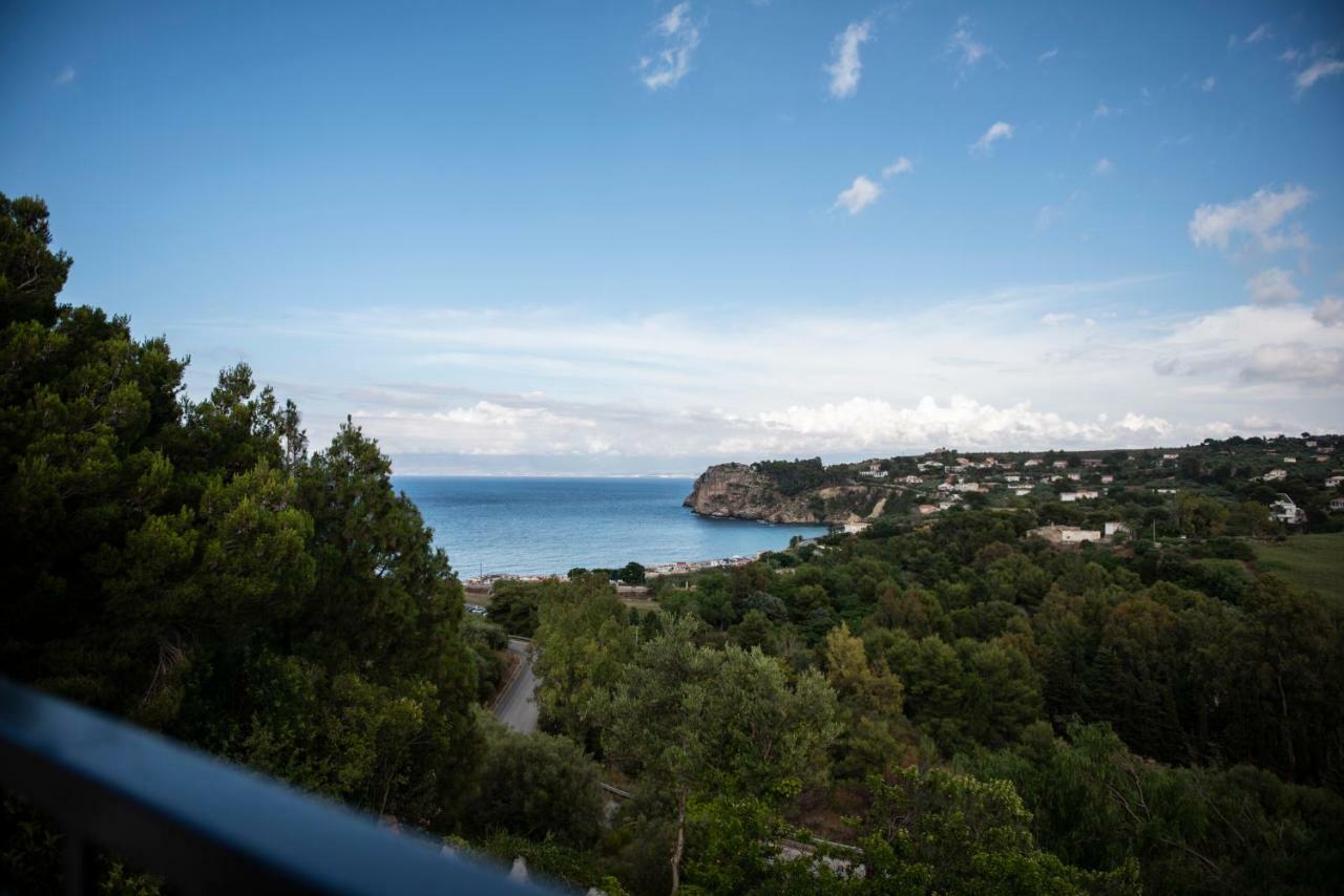 カステッランマーレ・デル・ゴルフォ Casa Vacanze Baia Di Guidalocaヴィラ エクステリア 写真